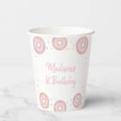 Roze Pastel Donut Sweet One Birthday Papieren Bekers (Achterkant)