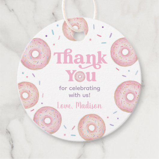 Roze Pastel Donut Verjaardag Bedankt Bedankjes Labels (Voorkant)