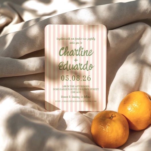 Roze pastel gestreepte grillige bruiloft uitnodigi kaart