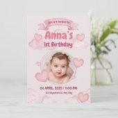 Roze Pastel Schattige Eerste Baby Meisje Verjaarda Kaart (Staand voorkant)