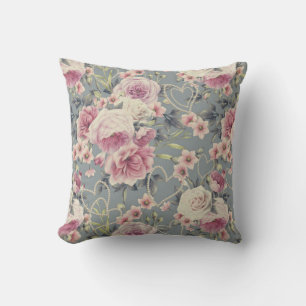 roze patroon en parelharten kussen