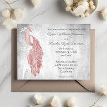 Roze Peacock Wedding Invitation Kaart<br><div class="desc">Nodig gasten uit voor je aanstaande bruiloft met een Roze Peacock Wedding Uitnodiging. Het uitnodigingsontwerp is voorzien van een elegante pauw tegen een delicate foliage- en slijpachtergrond. Personaliseer met de bruom en de namen van de bruid samen met de trouwdatum en de plaats. Extra trouwbenodigdheden zijn ook beschikbaar bij dit...</div>