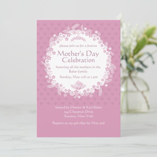Roze Perfectie Moederdag Uitnodiging (Staand voorkant)