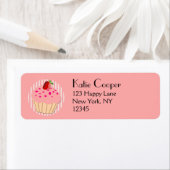 Roze perskoeken met aardbei en sproinkool etiket (Insitu)