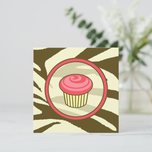 Roze perskoeken Uitnodiging B dag - Bruin Zebra Af (Staand voorkant)