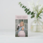 Roze Personal Girl Trainer Fitness Foto QR Code Visitekaartje (Staand voorkant)