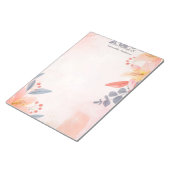 Roze Perzik Blauw Koraal Bloem Motief Van Het Buro Notitieblok (Schuin)