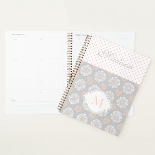 Roze Perzik Grijze Stippen Trendy Monogram Planner (Display)