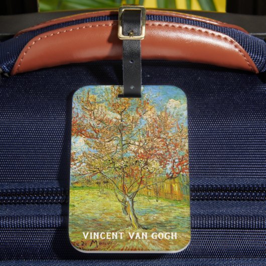 Roze Perzikboom in Blossom door Vincent van Gogh Bagagelabel (Voorkant Insitu 2)