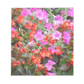 Roze petunia en rode geraniums notitieblok (Voorkant)