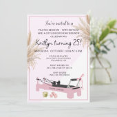 Roze Pilates & Matcha (elke leeftijd) 25e verjaard Kaart (Staand voorkant)