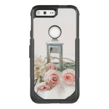 Roze pinda's en witte brandkranen