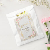 Roze Pioen Bloemen Goud Script & Lijst Bruiloft Bedankzakje (Gezegeld)