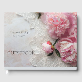 Roze pioenen op kant gastenboek