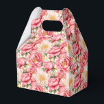 Roze Pioenen Party Treat Box Bedankdoosjes<br><div class="desc">Feestgunstbox wordt getoond met een mooie roze pioenrozen bloemenprint. Pas dit object aan of koop het object zoals het is. Tip: voeg gewoon je geweldige traktaties toe en voeg wat feestelijk lint toe. Afbeelding onder licentie</div>