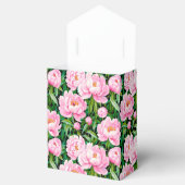 Roze pioenroos bloesems op een bladerige achtergro bedankdoosjes (Geopend)