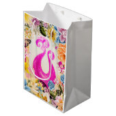 Roze Plum Peacock met kleurrijke bloemen Medium Cadeauzakje (Voorkant Gekanteld)