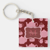Roze Polka Dot Tea set on Burgundy Personalized Sleutelhanger (Voorkant)