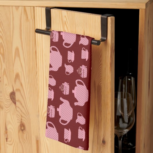 Roze Polka Dot Tea set on Burgundy Theedoek (Derde Gevouwen)