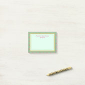 Roze polka Dots on Green Baby shower Post-it® Notes (Op bureau)