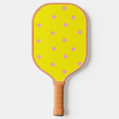 Roze polka-stippen op geel pickleball paddle (Achterkant)