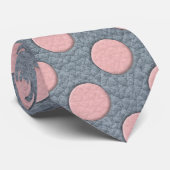 Roze polka stippen op grijs leerprint stropdas (Opgerold)
