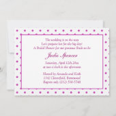 Roze polkadot Bridal Shower Invitation Kaart (Achterkant)