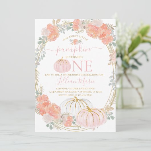 Roze pomkin Eerste Birthday Uitnodiging (Staand voorkant)