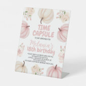 Roze Pompoen Tijd Capsule Teken Reclamebord Met Voetstuk (Voorkant)