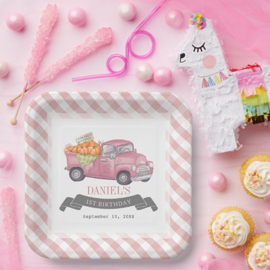 Roze Pompoen Vrachtwagen Gingham Meisje 1e Verjaar Papieren Bordje (Feest)