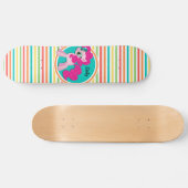 Roze Pony; heldere regenboogstrepen Persoonlijk Skateboard (Horizontaal)