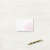 Roze pony uitzicht vervaagt post-it® notes (Op bureau)