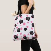 Roze pooldots en zwarte Rozen Tote Bag (Dichtbij)