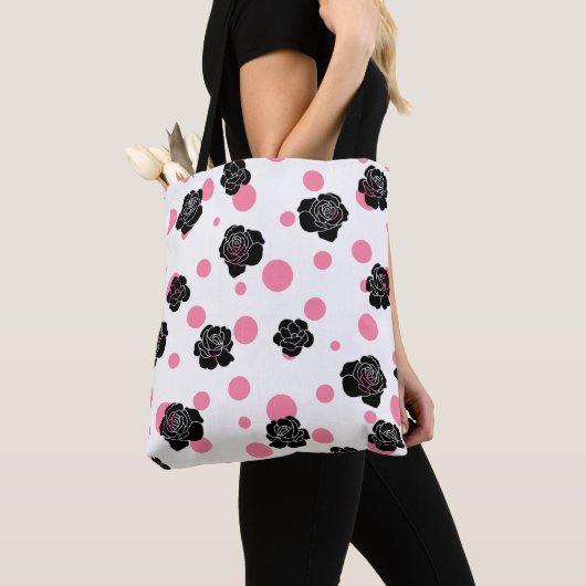 Roze pooldots en zwarte Rozen Tote Bag (Dichtbij)