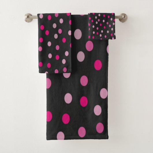 Roze pooldots op zwart bad handdoek (Insitu)