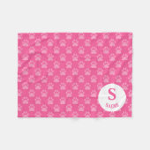 Roze Pootafdrukken Patroon Met Monogram & Naam Fleece Deken (Voorkant (Horizontaal))