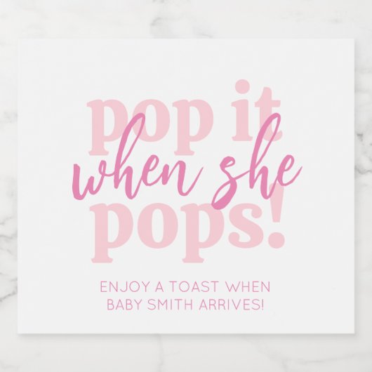Roze Pop als ze Baby shower voor haar Pop Sparkling Wijnetiket (Enkel label)