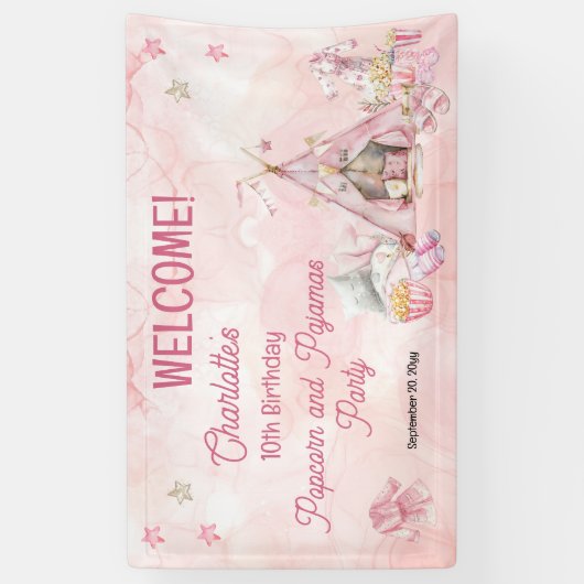 Roze Popcorn en Pyjama Slumber Verjaardagsfeest Spandoek (Verticaal)