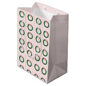 Roze & PreppyChristmas Wrapping Papier - Waterverf Medium Cadeauzakje (Achterkant Gekanteld)