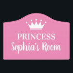 Roze prinses kroonmeisjes baby kamer crèche deurbordjes<br><div class="desc">Cute Pink princess kroon, aangepast aan de baby- en kleuterkamer van het meisje. Deurbord voor pasgeboren meisje. Druk uw eigen acrylwand-plak af, welkom bord en kantoor-deurnaam borden. Aangepaste signalering voor thuis, kleuter, baby-, kamer, kamer van kind, kleedkamers enz. Aangepaste signatie voor toegang en richting. Maak uw eigen welkomstborden voor restaurant,...</div>