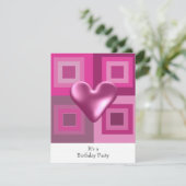 Roze Puffy Heart Birthday Uitnodiging (Staand voorkant)