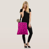 Roze puntcirkels afdrukken tote bag (Op model)