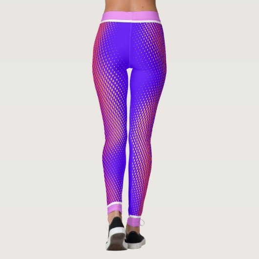 Roze puntenpatroon met naam op BRIGHT VIOLET Leggings (Achterkant)