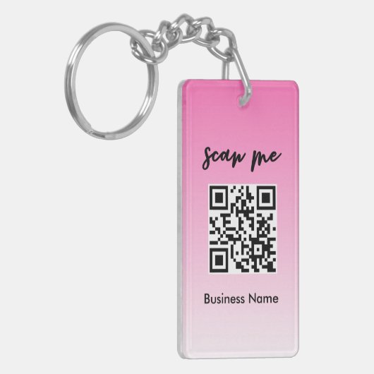 Roze QR Code Visitekaartje Logo Sleutelhanger (Voorkant Links)