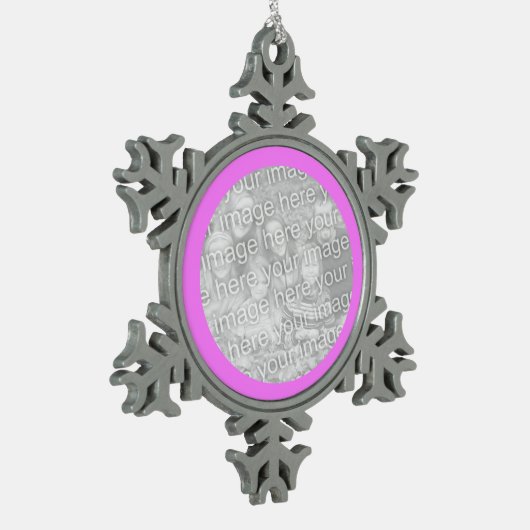 Roze rand rond tin sneeuwvlok ornament (Links)