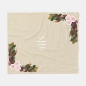 Roze Ranunculus Flowers en Foliage met Initialen Fleece Deken (Voorkant (Horizontaal))