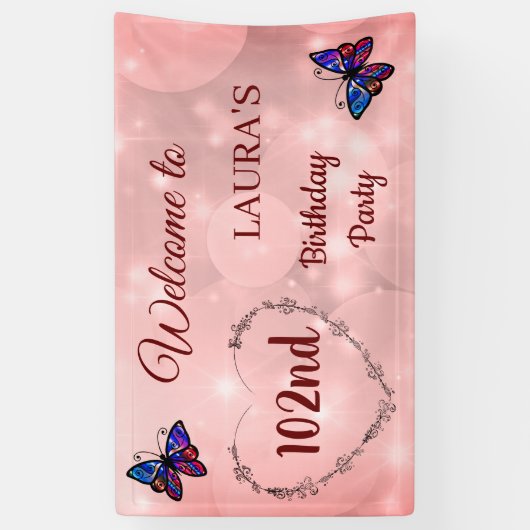 Roze reservevlinder op maat 102e verjaardag spandoek (Verticaal)