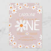Roze Retro Daisy Eerste Verjaardagsfeestuitnodigin Kaart (Voorkant / Achterkant)