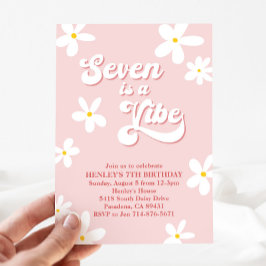 Roze Retro Daisy Seven is een vibe verjaardag Kaart