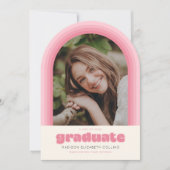 Roze Retro Gestreept Boog Afstudeer Uitnodiging (Voorkant)